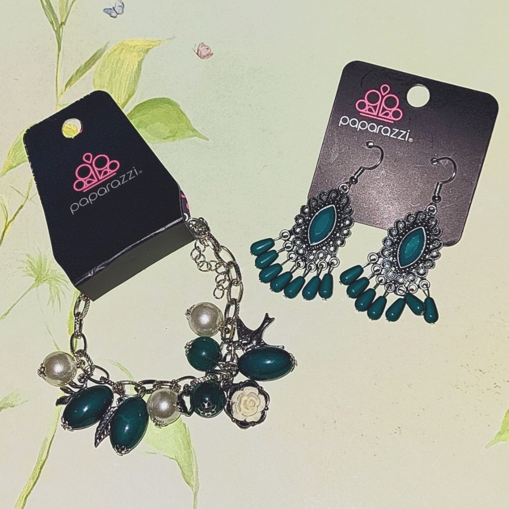 Paparazzi green charm set